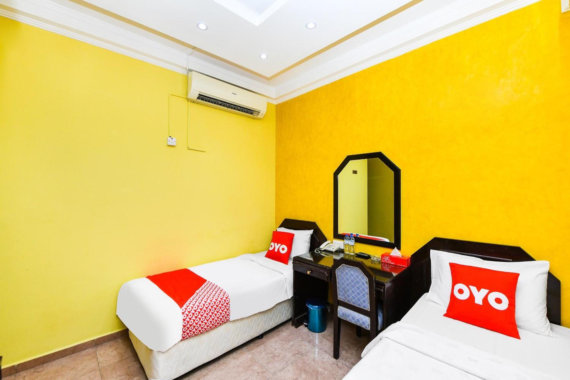 Oyo 137 Marina Hotel Muscat Ngoại thất bức ảnh