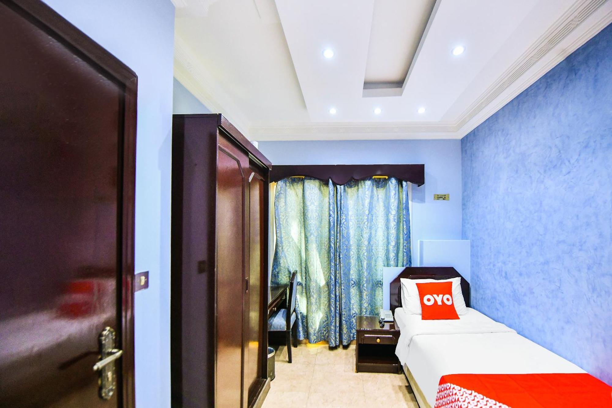 Oyo 137 Marina Hotel Muscat Ngoại thất bức ảnh