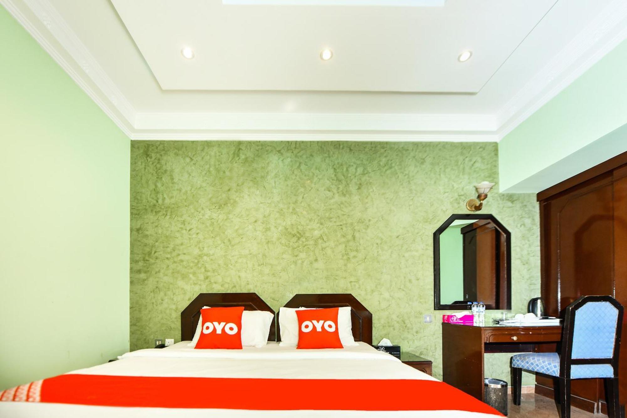 Oyo 137 Marina Hotel Muscat Ngoại thất bức ảnh