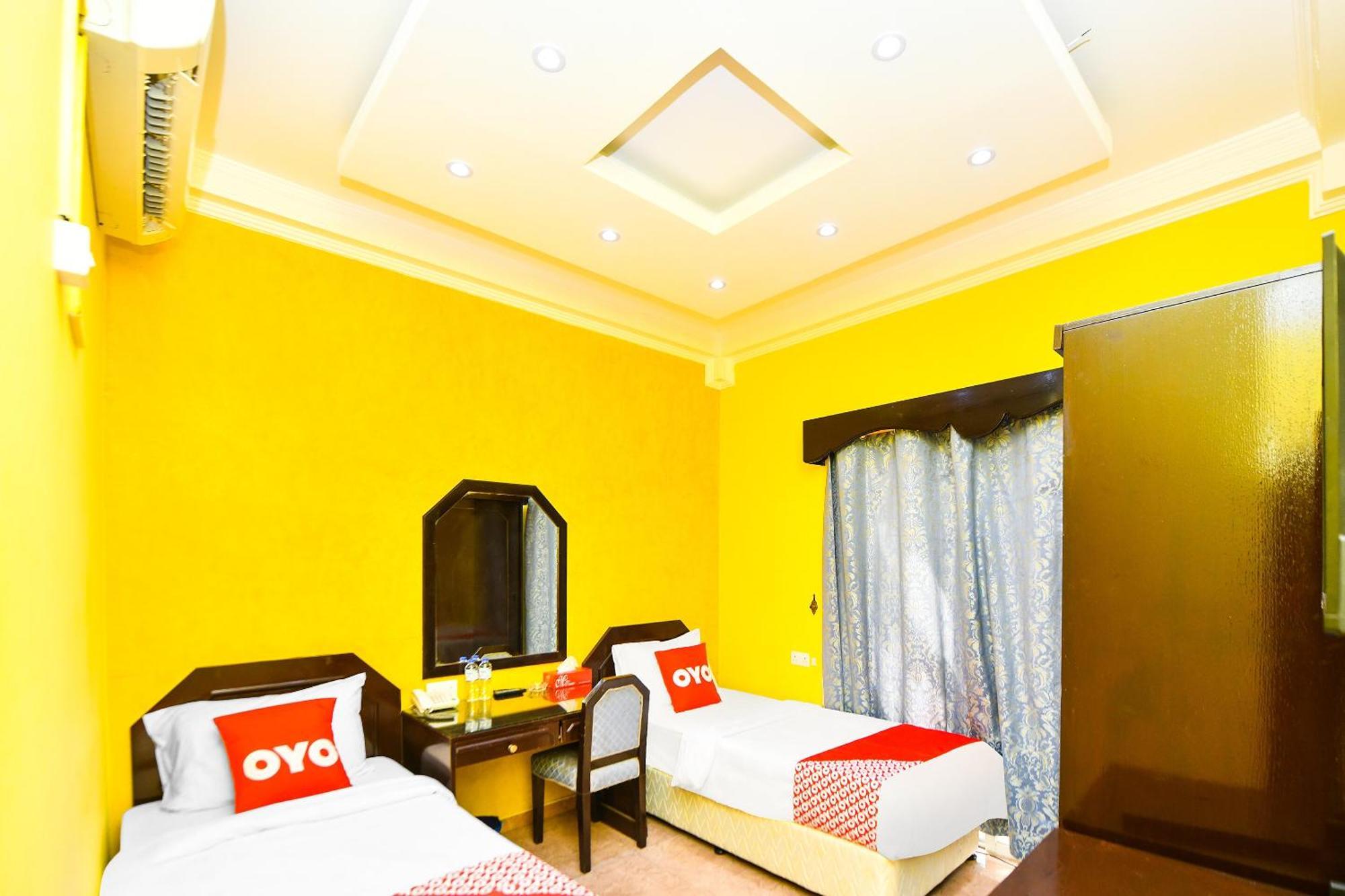 Oyo 137 Marina Hotel Muscat Ngoại thất bức ảnh